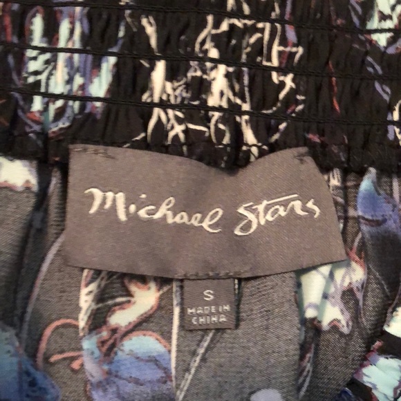 ✨HP✨ Michael Stars Off Shoulder Printed Top Small - Picture 8 of 8